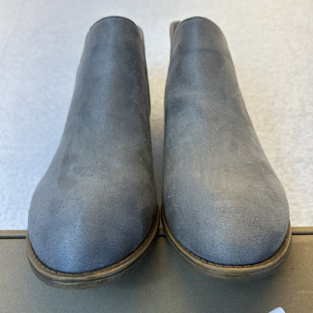 Journee Collection Grey Livvy Ankle Bootie Back Zip Size 10 NEW - Picture 8 of 8